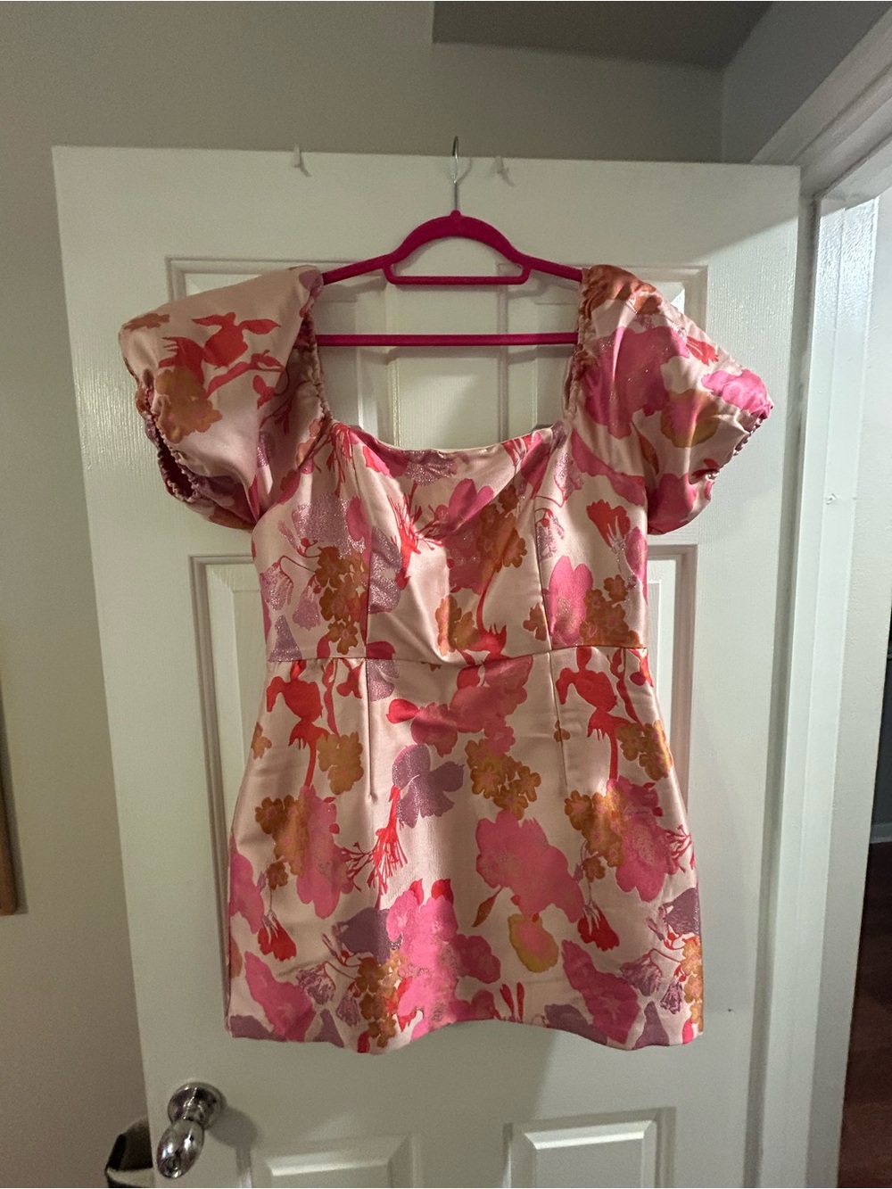 Floral Puff-Sleeve Dress Pink & Gold